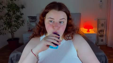 Snapshot of polinasallivan chatting on 06.11.26 Polina online show from 06.11.26