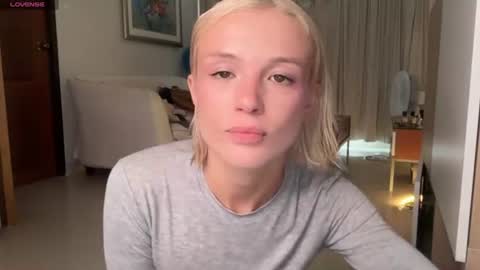 Snapshot of polino4ka69 chatting on 07.11.26 polino4ka69 online show from 07.11.26