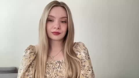 Snapshot of polishangel222 chatting on 06.14.26 polishangel222 online show from 06.14.26
