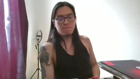 Snapshot of polla322 chatting on 03.10.25 Diego online show from 03.10.25