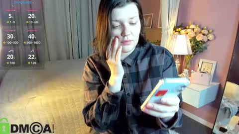 Snapshot of polly__mayer chatting on 10.23.25 Polly online show from 10.23.25