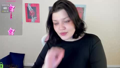 Snapshot of polly__mayer chatting on 11.30.25 Polly online show from 11.30.25