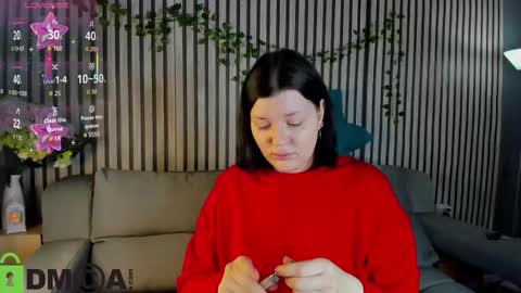 Snapshot of polly__mayer chatting on 11.30.25 Polly online show from 11.30.25