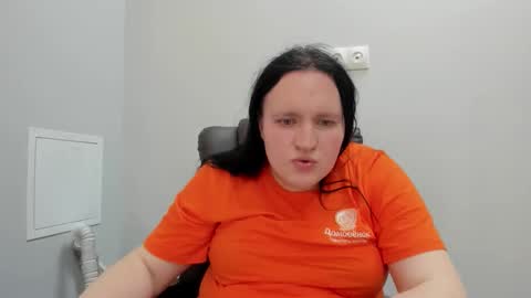 polly hollyx online show from 05.19.26