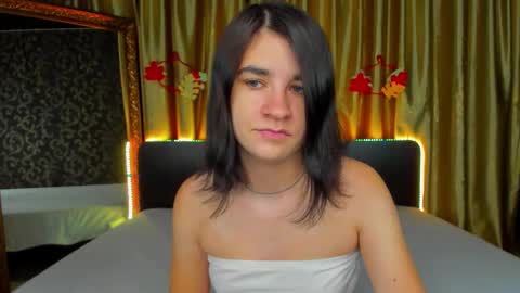 Snapshot of polly_love_ chatting on 11.09.25 Polly online show from 11.09.25