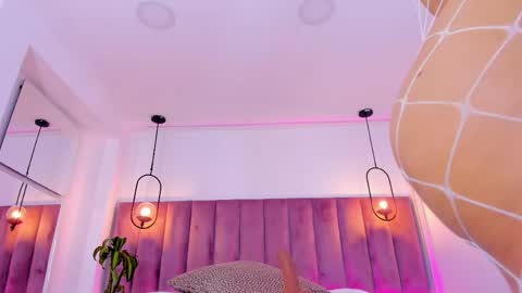 POLLY online show from 04.15.26