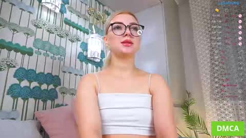 Snapshot of pollybun chatting on 10.21.25 Anna online show from 10.21.25