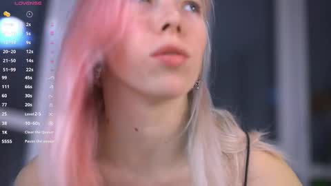 Snapshot of pollybun chatting on 11.23.25 Anna online show from 11.23.25