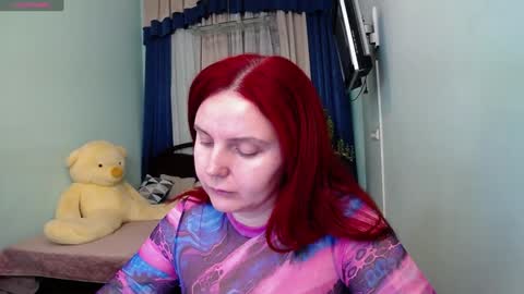 Olivia online show from 01.11.25
