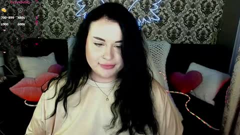 Snapshot of pollyhollyy chatting on 04.02.26 Polly online show from 04.02.26