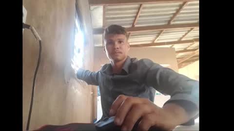 pollyster online show from 12.04.25