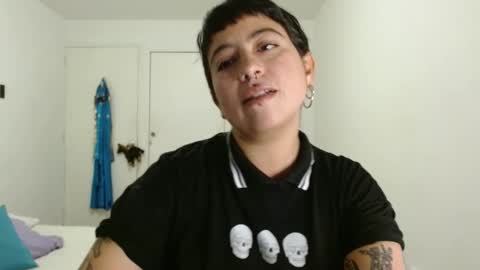 Snapshot of poly_mer chatting on 10.01.25 Poly online show from 10.01.25