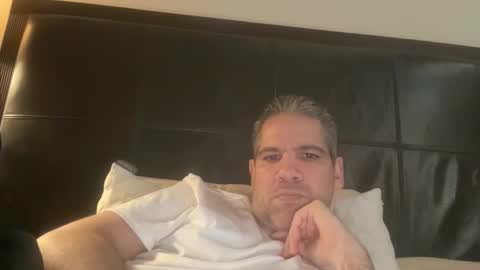 Snapshot of ponchynyc chatting on 11.03.25 PONCH online show from 11.03.25