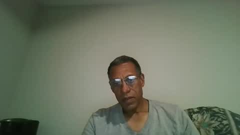 Snapshot of poolguy2496 chatting on 10.04.25 poolguy2496 online show from 10.04.25