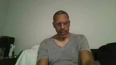 Snapshot of poolguy2496 chatting on 11.06.25 poolguy2496 online show from 11.06.25