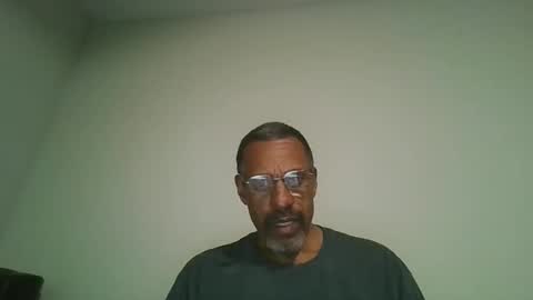 Snapshot of poolguy2496 chatting on 11.24.25 poolguy2496 online show from 11.24.25