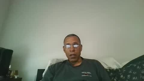 Snapshot of poolguy2496 chatting on 12.15.25 poolguy2496 online show from 12.15.25