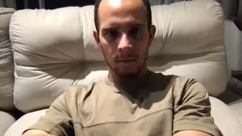 Snapshot of poormanbr chatting on 12.17.25 poormanbr online show from 12.17.25