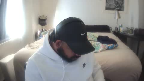 Snapshot of popfizzt chatting on 11.15.25 popfizzt online show from 11.15.25