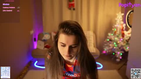 Snapshot of popityan chatting on 12.20.25 Louise see you on December 1 at 2200 UTC3 online show from 12.20.25