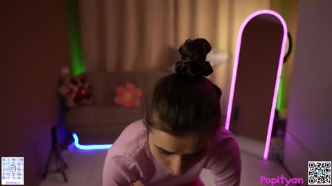 Snapshot of popityan chatting on 02.15.26 Louise see you on December 1 at 2200 UTC3 online show from 02.15.26