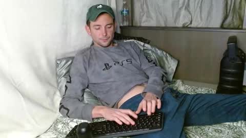 Snapshot of poppunk4life chatting on 02.18.25 Kyle online show from 02.18.25