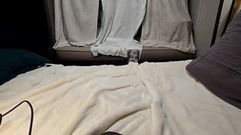 Snapshot of poppunk4life chatting on 11.22.25 Kyle online show from 11.22.25