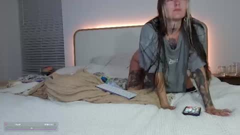 PoppyQuinn online show from 06.16.26