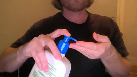 Snapshot of pornaddicted8 chatting on 09.19.25 i heart porn online show from 09.19.25