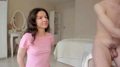 Bella  online show from 01.18.25