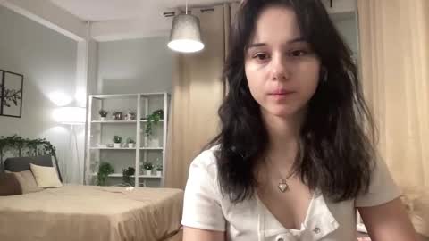 Snapshot of porshacuello chatting on 12.18.25 Anelia online show from 12.18.25