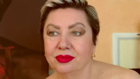 LADY POSH online show from 04.08.26