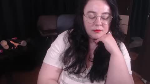 PoshMistres    online show from 07.12.26