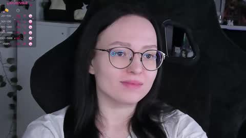 Robyn online show from 11.20.25