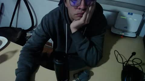 Snapshot of powerfulzeus2 chatting on 10.31.25 powerfulzeus2 online show from 10.31.25