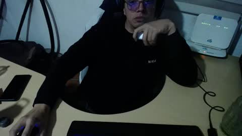 Snapshot of powerfulzeus2 chatting on 11.02.25 powerfulzeus2 online show from 11.02.25