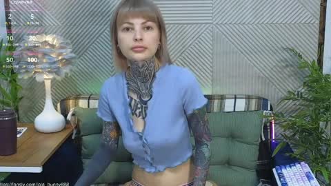 Lola online show from 04.04.26