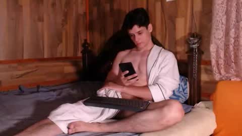 Snapshot of powertwinky chatting on 12.17.24 chris independent online show from 12.17.24