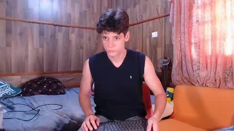 Snapshot of powertwinky chatting on 12.25.24 chris independent online show from 12.25.24