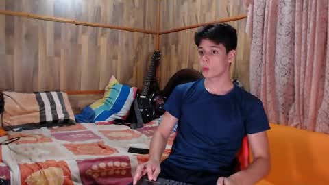 Snapshot of powertwinky chatting on 01.27.25 chris independent online show from 01.27.25