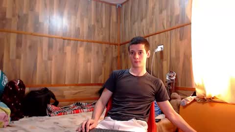 Snapshot of powertwinky chatting on 10.06.25 chris independent online show from 10.06.25