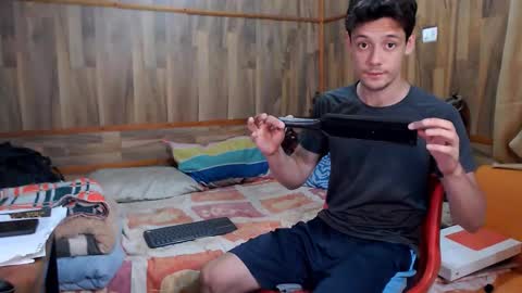 chris independent  online show from 03.07.26