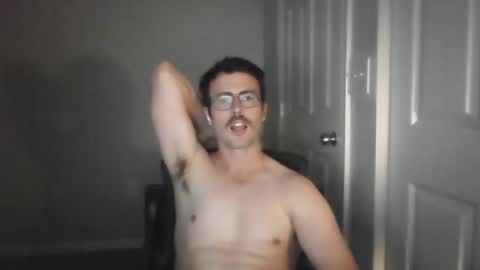 Snapshot of pphoto_95 chatting on 10.28.25 Redd online show from 10.28.25