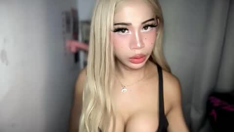 GODDESS PRECIOUS online show from 03.12.26