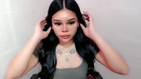 MAXXINE online show from 12.10.24