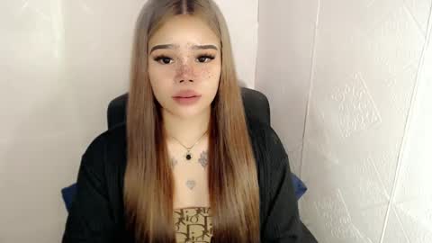 MAXXINE online show from 02.21.25