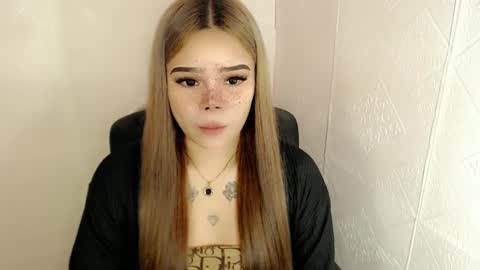 MAXXINE online show from 03.01.25