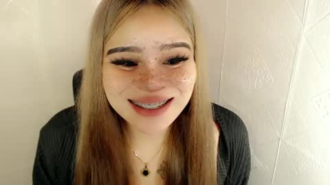 MAXXINE online show from 03.11.25