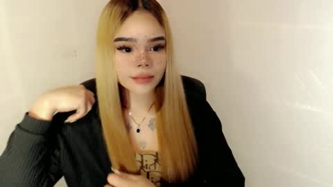 MAXXINE online show from 01.12.26