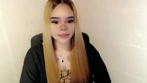 MAXXINE online show from 01.14.26